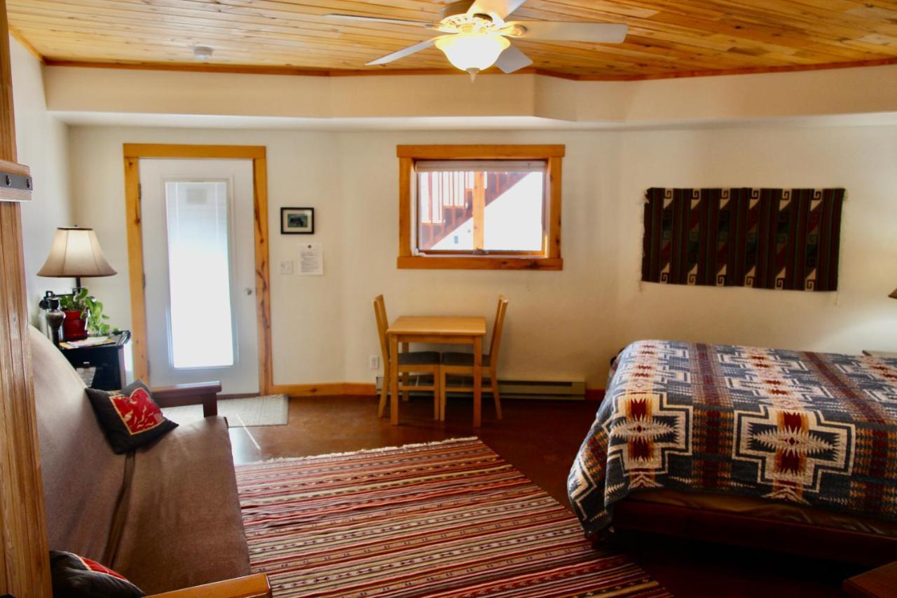 موآب Red Moon Lodge المظهر الخارجي الصورة